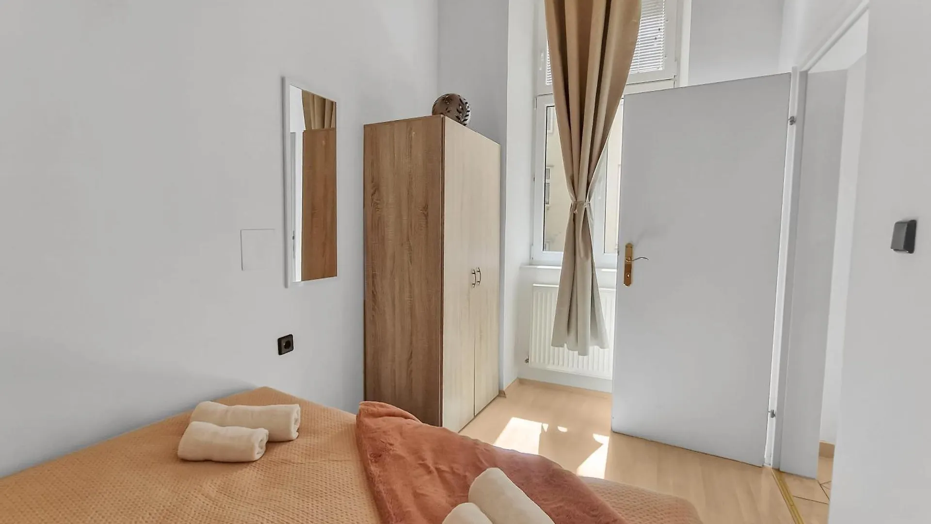 Apartamento Four-Bedroom, Four King-Size Comfort Viena