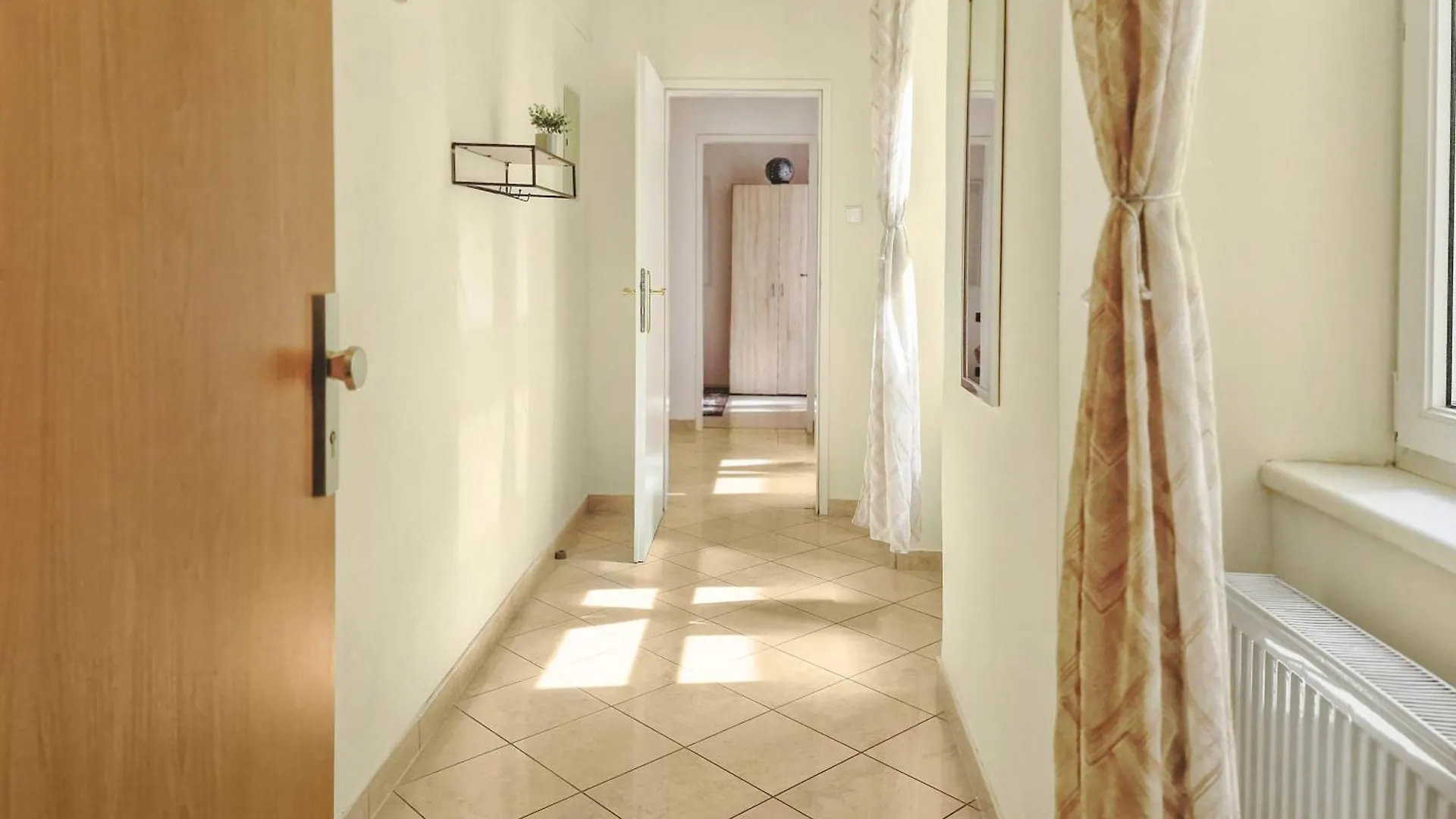 Four-Bedroom, Four King-Size Comfort Viena Apartamento